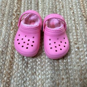 Kids Crocs Pink Fleece-Lined Shoes